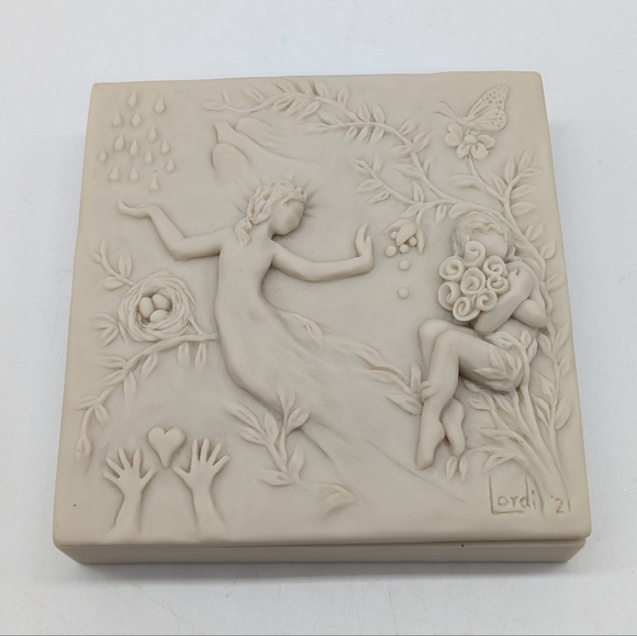Willow Tree Other - Willow Tree A Healing Wish For You Cream Resin Keepsake Box